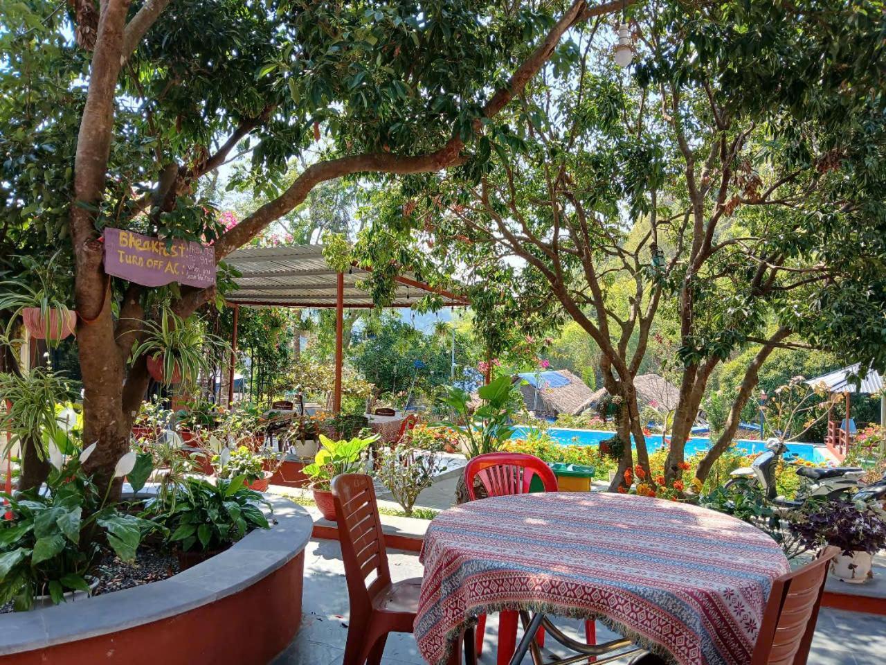 Catba Papillon Garden Bungalows & Resort Hien Hao Bagian luar foto