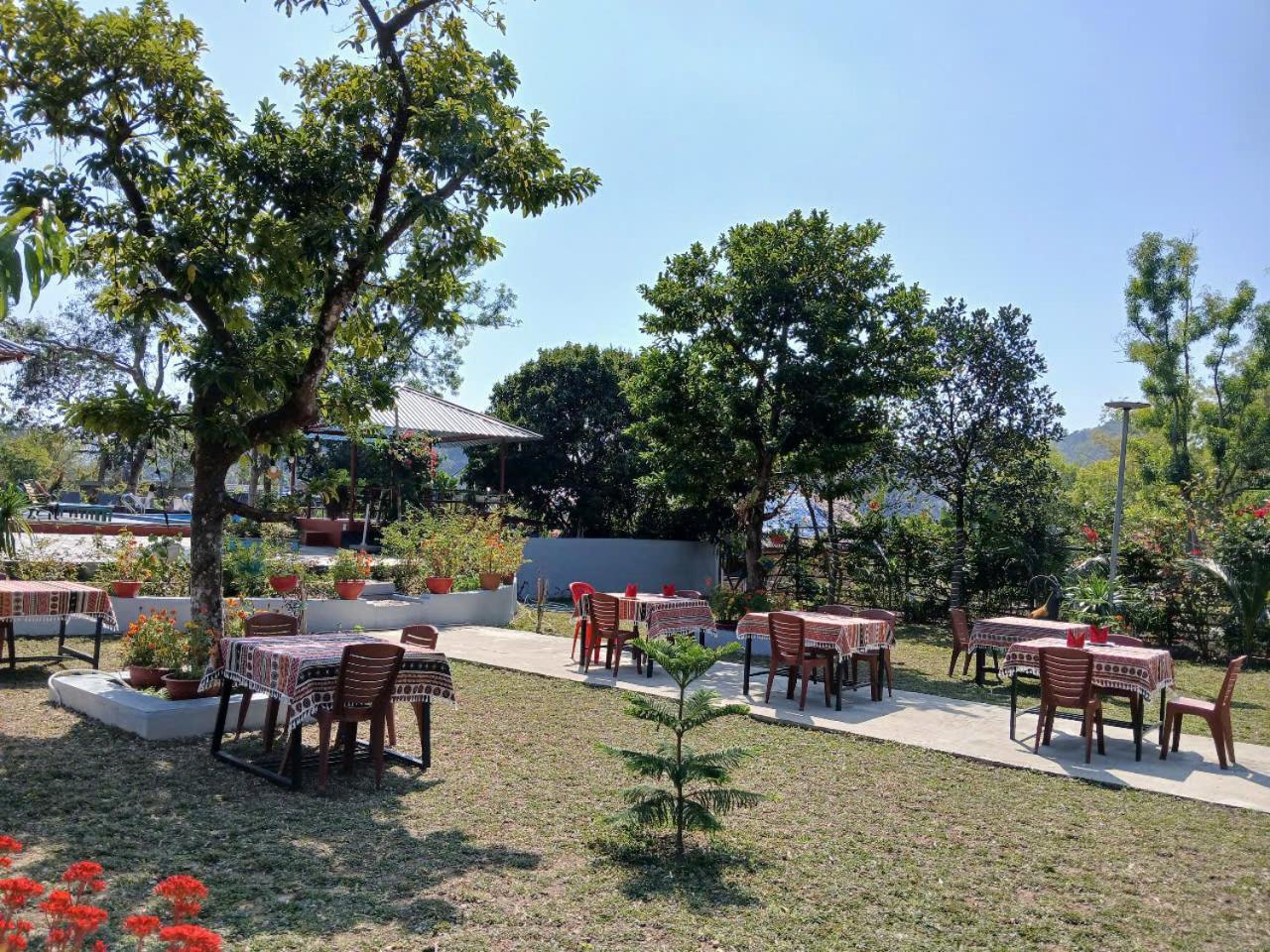 Catba Papillon Garden Bungalows & Resort Hien Hao Bagian luar foto